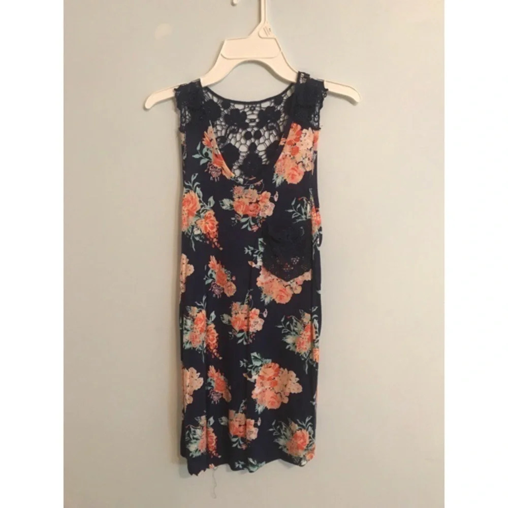 NWT Summer Floral‎ Lace Rue21 Tank